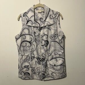 Elegant Black and White Paisley Women's Vest
